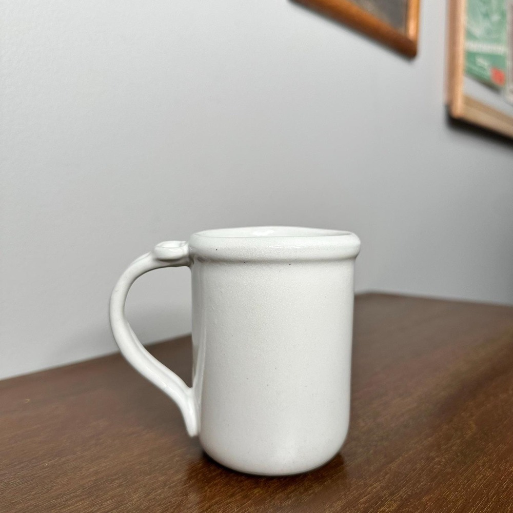 Bennington Potters Vermont 1967 White Trigger Mug David Gil DG Signed